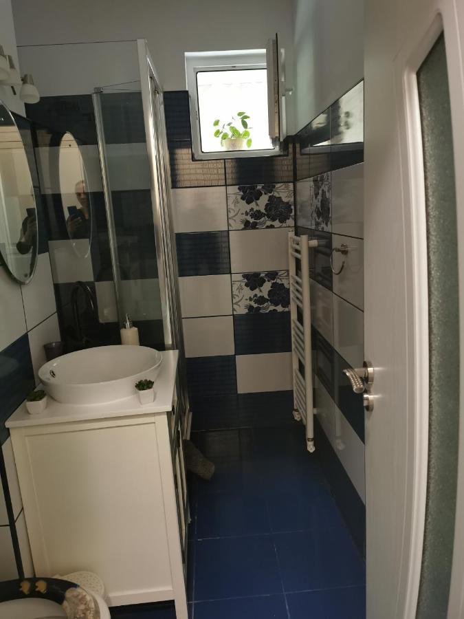Chic Apartment Brăila Exterior foto